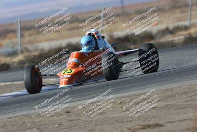 media/Nov-17-2024-CalClub SCCA (Sun) [[5252d9c58e]]/Group 5/Qual (Star Mazda Entrance)/